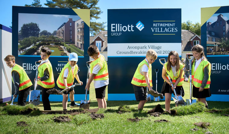 Elliott00156