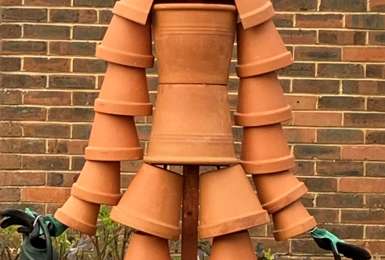 Elmbridge’s Newest Resident – The Pot Man